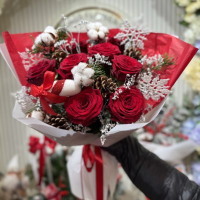 Bukiet „ Royal Christmas Roses”